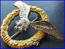 10797? German post WW2 1957 pattern Air Force Luftwaffe Pilot Observer Badge