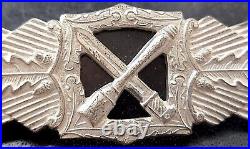 11558? German post WW2 1957 pattern Close Combat Clasp badge Nahkampfspange