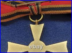 11671? German Order of Merit post WW2 medal Merit Cross for women cased ST&L