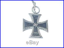 1813/1939 WW2 German Iron cross Medal with original loop plus chain