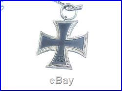 1813/1939 WW2 German Iron cross Medal with original loop plus chain