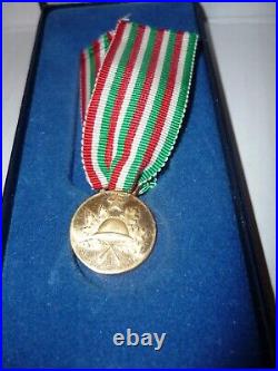 18Kt Gold WWI Medal Italy Great War Victory With Letter From President