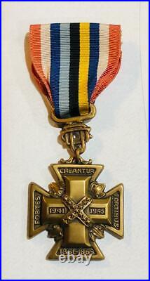1941-1945 WWII National Defense Medal Daughters of the Confederacy Cross RARE