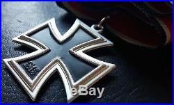 8058 German post WW2 Iron Cross Knight Cross medal 1957 pattern ST&L RK