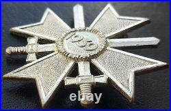 9725? German Army War Merit Cross First Class medal post WW2 1957 pattern ST&L