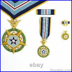 Cased U. S. USA Space MOH Space Medal of Honor silk Neckribbon ww12 Order Rare