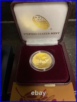 End of World War II 75th Anniversary American Eagle 24K Gold coin withSilver medal