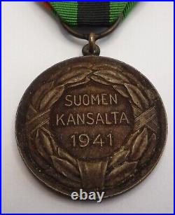 Finland / Finnish Order Of The Lion Knight Cross And Liberty Medal Group Of 2