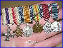 First World War British Officer's Gallantry Miniature MC & MiD Medal Bar Group