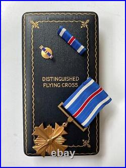 GENUINE WWII VINTAGE American U. S. Dist Flying Cross Medal cased award set