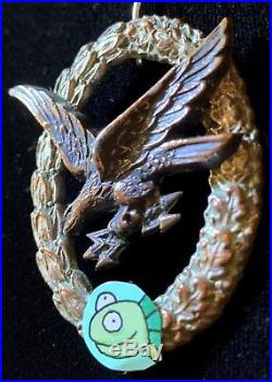 Militaria WW II Germany Medals Pins Ribbons