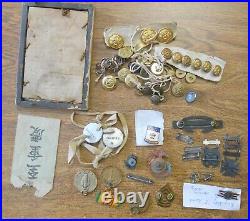 Mixed Group US WW1 WW2 Photo Dog Tags Marksman Sterling Badges Medals Buttons