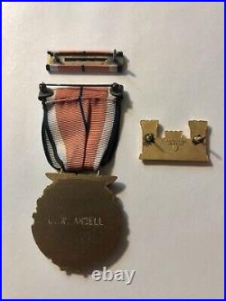 Named Ww2 American Military Engineers Medal And Hat/collar Insignia
