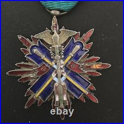 ORIGINAL WW2 Japanese Order Of The Golden Kite 5th Other medals and Bar with box