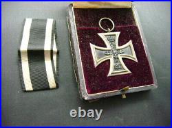 Original WW1 German Prussian 1914 Iron Cross 2nd Class Cased Medal (2919)