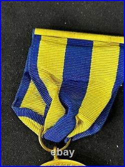 Original WWII United States Navy Expeditions Medal Medallio 1970 Pin