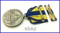 Original WWII United States Navy Expeditions Medal Medallion with Bar V-21-N