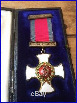 Original rare DISTINGUISHED SERVICE ORDER DSO medal WW1 era in original case