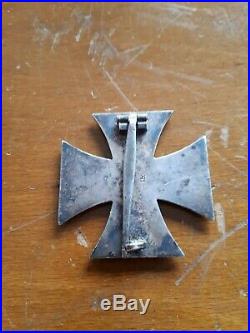 Original ww2 German medal badge maker marked