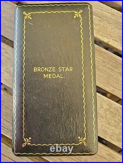 RARE Original WW2 84th Infantry Division Medal, Dog Tags, Books Named Soldier