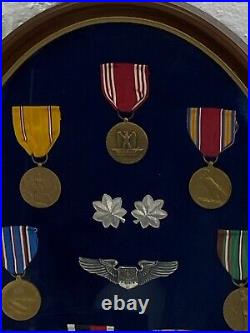 USAF Officers Navigator Wings & Medals WWII 8th Air Force Bombardier Estate
