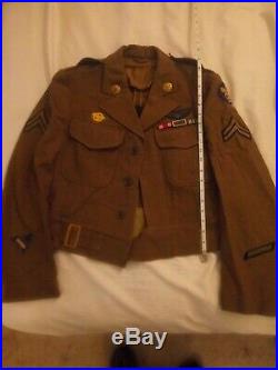 US Army WWII WW2 Dress Uniforms Hats Medals. Historic memorbilia Lot