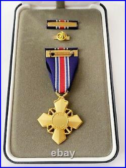US Presidential Medal of Freedom Award full Set made in USA Medal Case