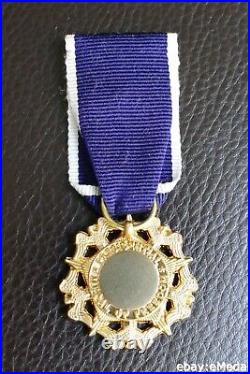 U. S. US Presidential Medal of Freedom full Set made in USA Medal Case emedal