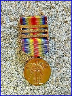 VINTAGE WW I Victory Medal and 3 Battle Bars