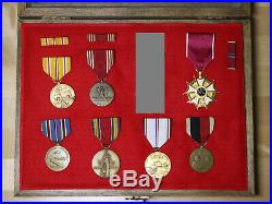 Various WW2 Medals and Ribbons (USA) in Wooden Display Case