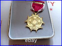 Vietnam Test Pilot Legion of Merit Medal boxed w Blue folder Cert Citation CHA