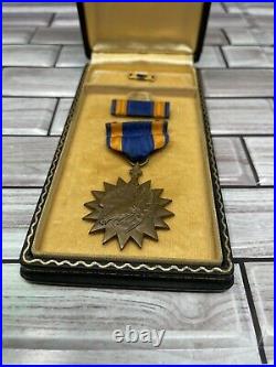 Vintage WWII United States Army Air Corps Air Medal with Ribbon Bar & Original Box