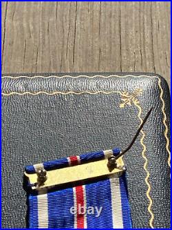 Vtg WW ll Distinguishing Flying Cross Medal Ribbon Pin