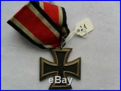 WW11 Third Reich medal iron cross 1939 with makers mark No24