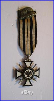 WW1 Prussia Combatants War Cross Medal with Der Stahlhelm Badge