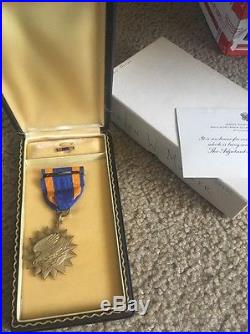 WW2 Army Air Medal Complete With Original Box And Paper