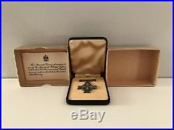 WW2 Era Memorial Cross Medal Sterling Collectible Canada With Original Box Navy
