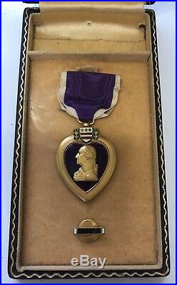 WW2 Purple Heart Medal With Lapel Pin And Casket Case