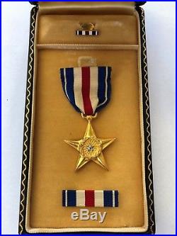 WW2 Silver Star Medal (USA) with Original Case and Ribbon Excellent Condition
