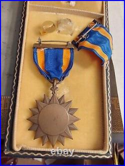 WWII US Army Air Corps Force Boxed Air Medal w Full Wrapped Brooch