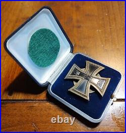 WWI 1914 Iron Cross 1st Class, Cased, Naval, Vaulted, Juncker