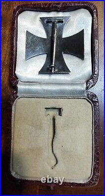 WWI 1914 Iron Cross 1st Class, Christmas Case, Vaulted