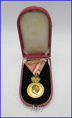 WWI Austria Military Merit Medal Gold Red Enamel War Ribbon Swords original Box