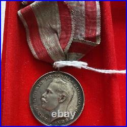WWI Hessen-Darmstadt Ernst Ludwig Silver Bravery Medal Germany RARE