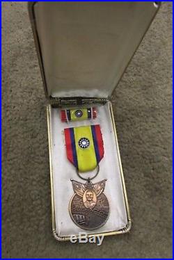 Ww2 Chinese Service Medal In Original Box # 16827 China War Japan