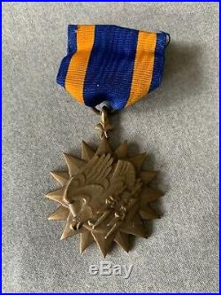Ww2 Us Air Medal Complete, Cased Aaf