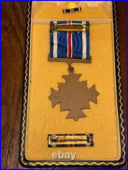 Wwii Us Mint Aircorps Distinguished Flying Cross Medal Ribbon Bar Lapel Case Ww2